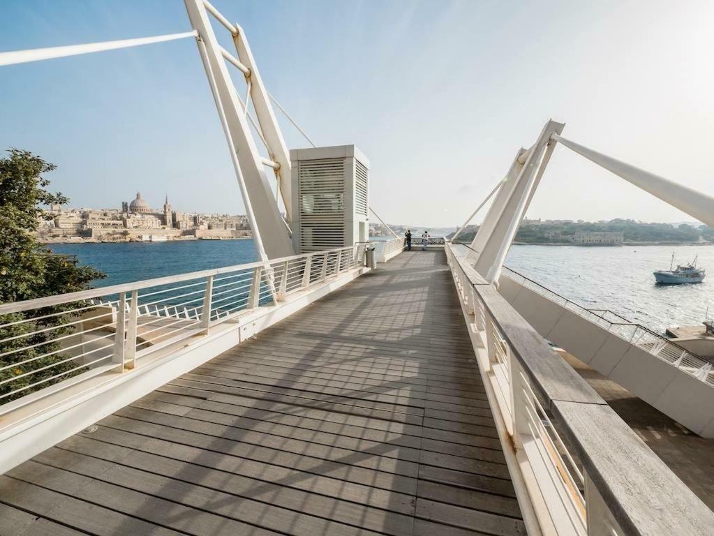 Magical Rooftop Penthouse Sliema Extérieur photo